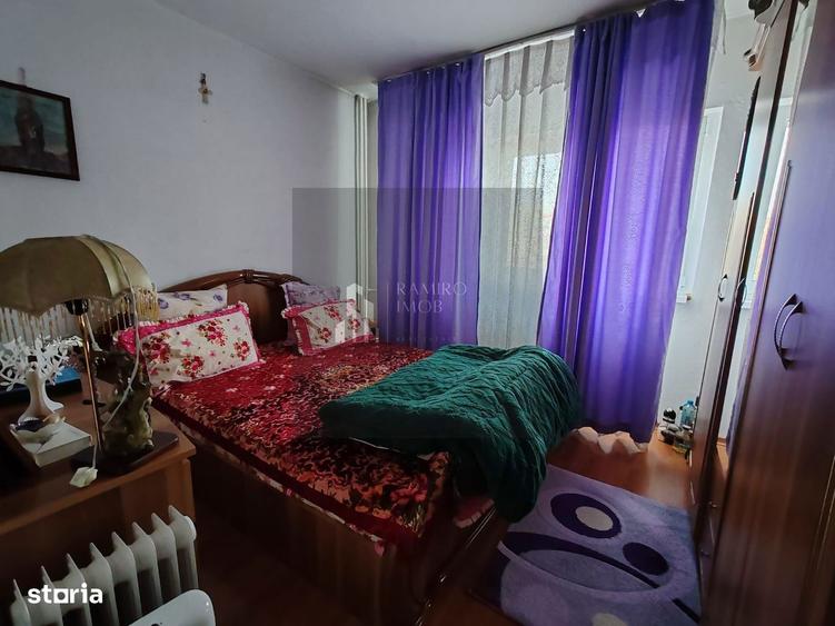 Apartament cu 4 camere semidecomandat în Apărătorii Patriei