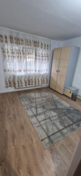 Apartament cu 2 camere decomandat în Nicolina