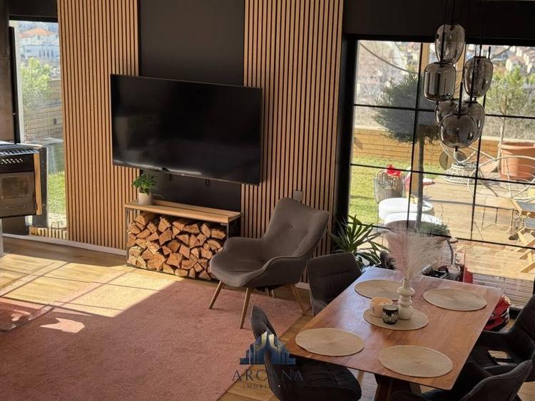 Casă cu 4 camere cu Teren 361 Mp în Dezmir