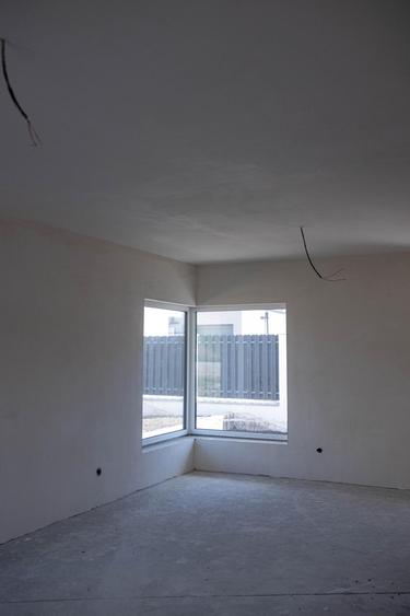 Casă individuală cu 5 camere cu Garaj în Chinteni