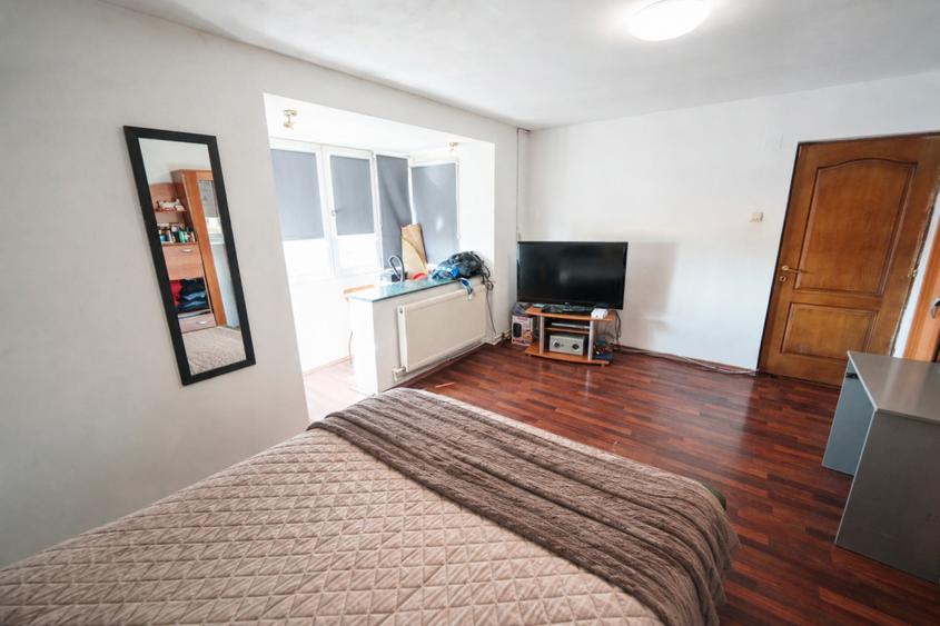 Apartament cu 2 camere decomandat, mobilat în Ultracentral