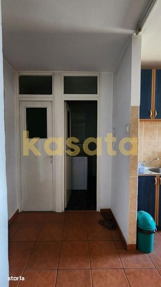 Garsonieră, mobilată în Decebal