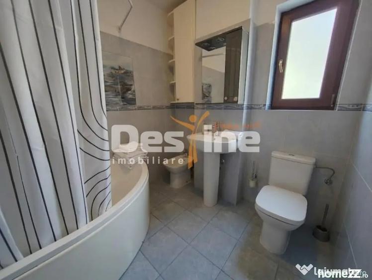 Apartament cu 3 camere decomandat în Valea Adâncă