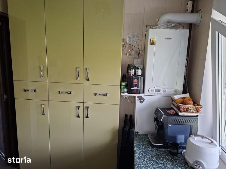 Casă cu 3 camere cu Teren 250 Mp în Central