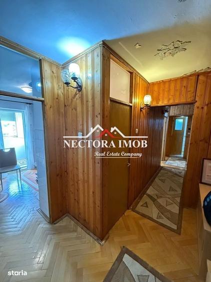 Apartament cu 3 camere decomandat în Salca