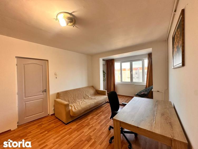 Apartament cu 2 camere decomandat în Tei