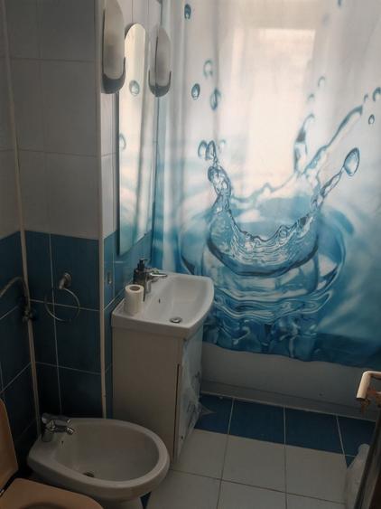Apartament cu 3 camere decomandat în Lilieci