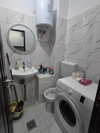 Garsonieră decomandată în Micro 14