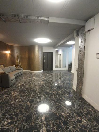 Apartament cu 3 camere decomandat în Băneasa