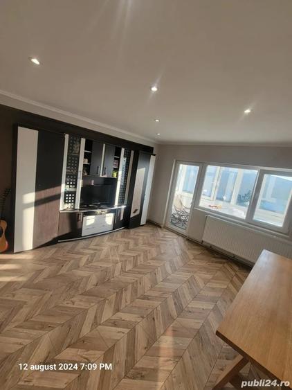 Apartament cu 3 camere în Micro 3