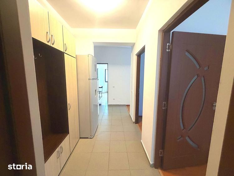 Apartament cu 3 camere în Sisești