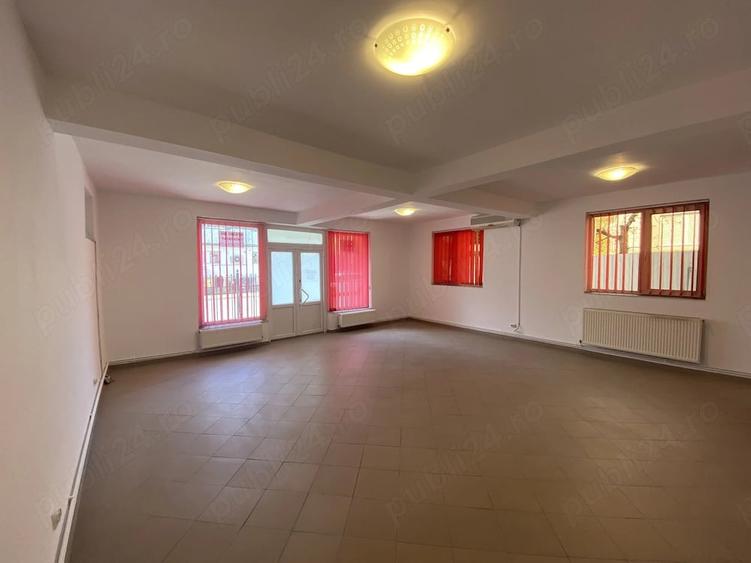 Spațiu comercial, de 65 mp, în Frumoasa