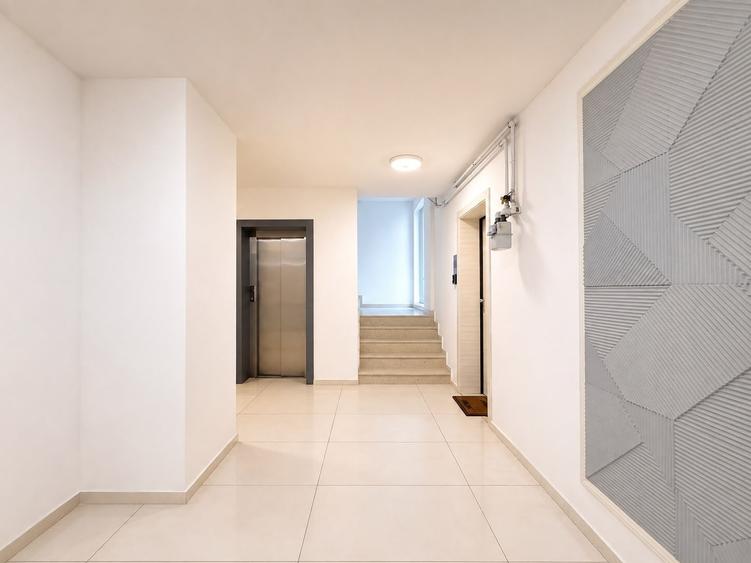 Apartament cu 2 camere decomandat în Năvodari