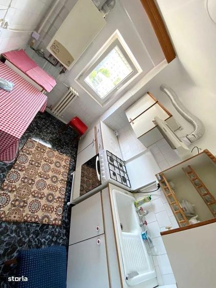 Apartament cu 2 camere decomandat în Alexandru cel Bun