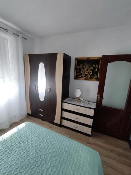 Apartament cu 4 camere semidecomandat în Central