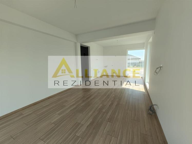 Casă individuală cu 3 camere decomandat cu Canalizare în Berceni