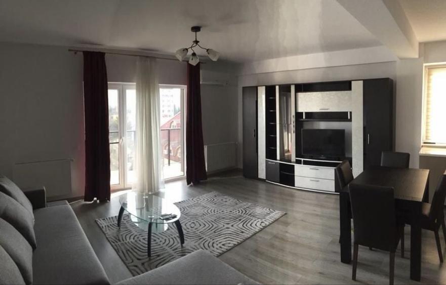 Apartament cu 2 camere decomandat în Tudor