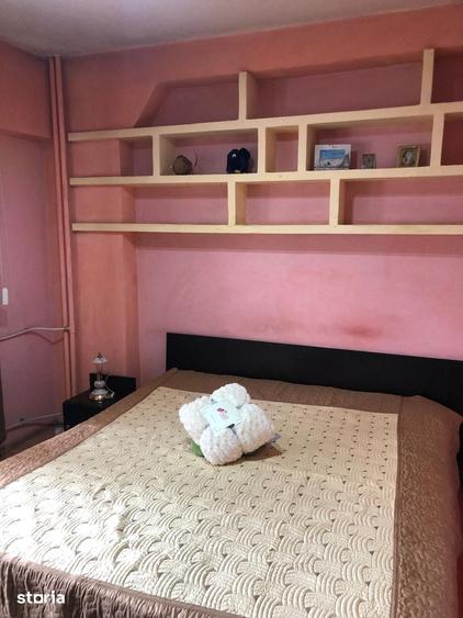 Apartament cu 3 camere în Berceni