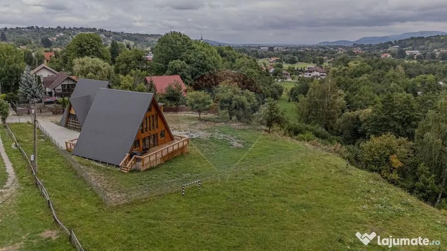 Casă cu 3 camere cu Teren 2166 Mp în Predeluț