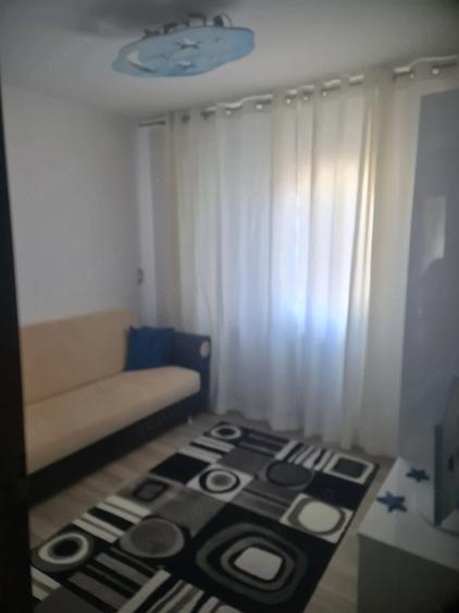 Apartament cu 2 camere semidecomandat, mobilat în Calea Urseni