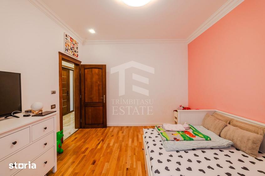 Casă cu 6 camere cu Teren 750 Mp în Giroc