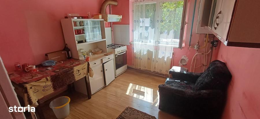 Apartament cu 2 camere decomandat în Depozitelor