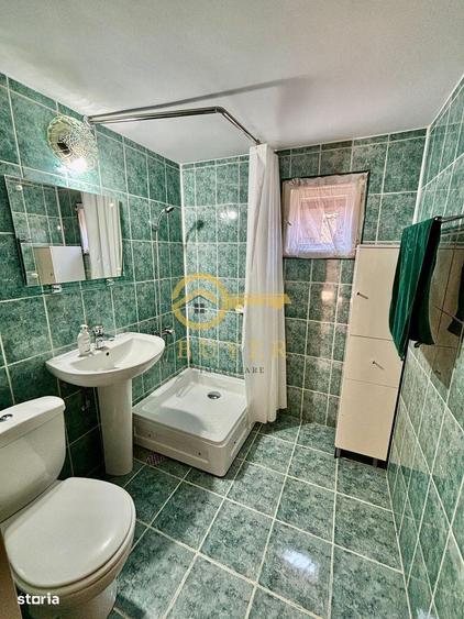 Casă cu 5 camere cu Teren 310 Mp în Calea Dumbrăvii