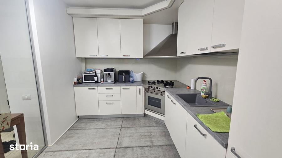 Apartament cu 4 camere în Central