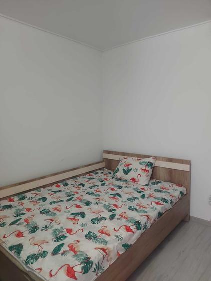 Garsonieră semidecomandată în Apărătorii Patriei