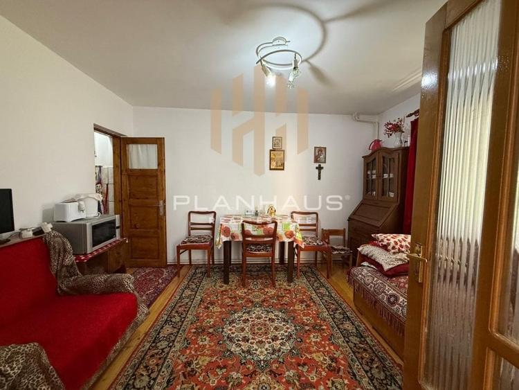 Apartament cu 4 camere decomandat, mobilat în Ultracentral