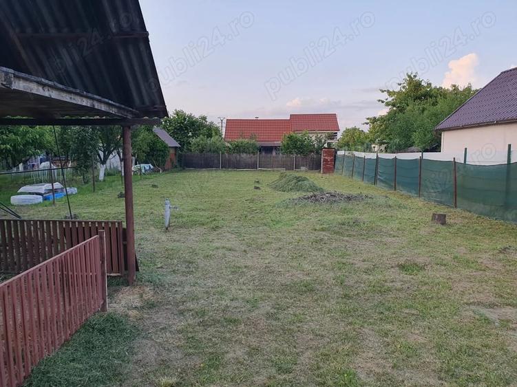 Teren de 490 mp, în Bercu Roșu