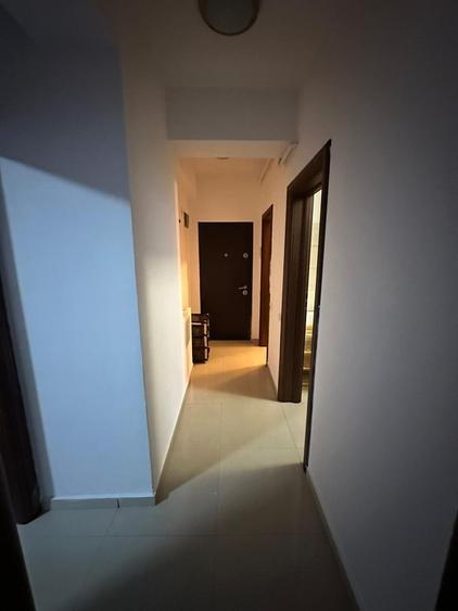 Apartament cu 2 camere decomandat în Eroii Revoluției