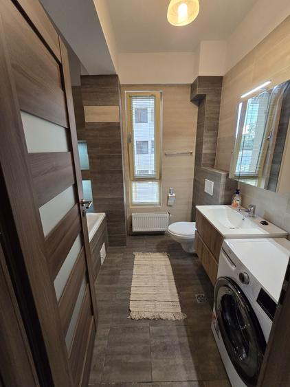 Apartament cu 2 camere decomandat în Jiului