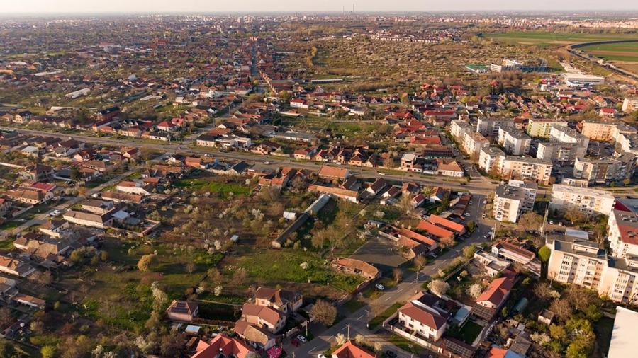 Teren de 1811 mp, în Aradul Nou