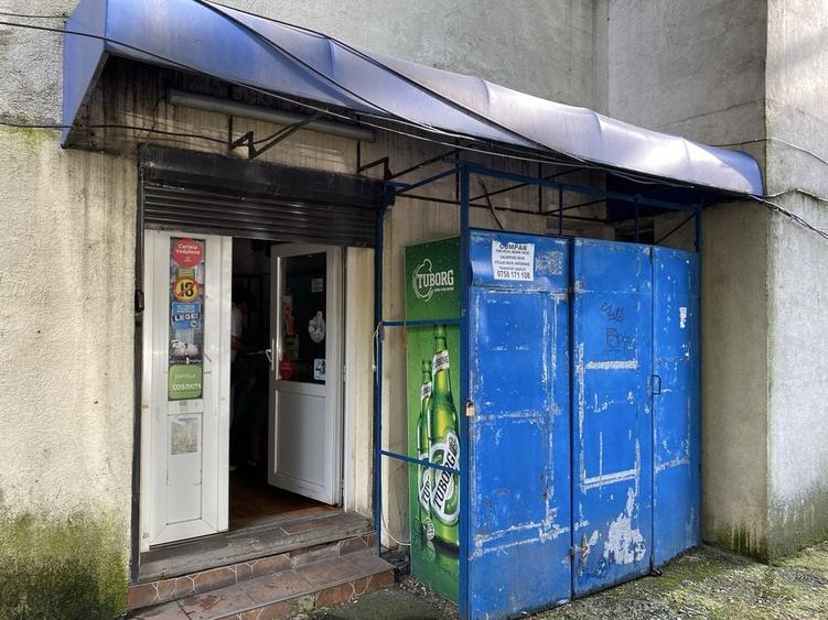 Spațiu comercial, de 110 mp, în Cet
