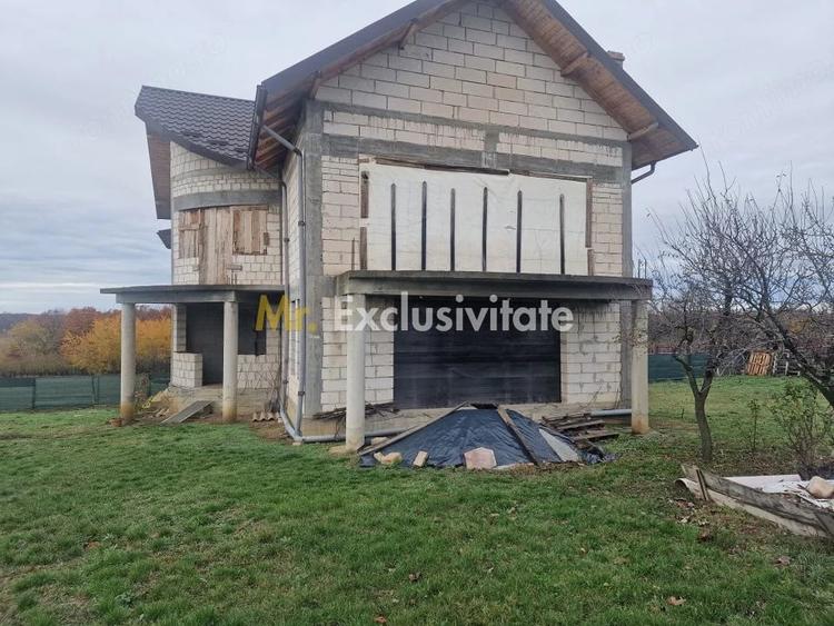 Casă cu 3 camere cu Teren 2172 Mp în Vedea