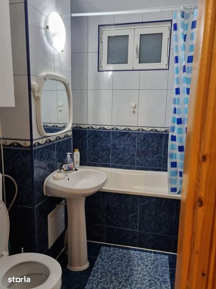 Apartament cu 2 camere decomandat în Precista