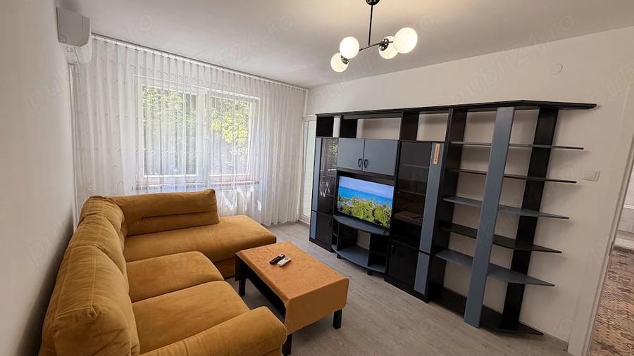 Apartament cu 2 camere decomandat în Berceni