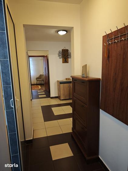 Apartament cu 3 camere, mobilat în Dămăroaia