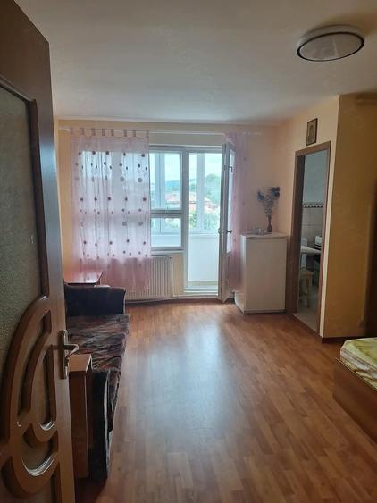 Garsonieră decomandată în Dărmănești