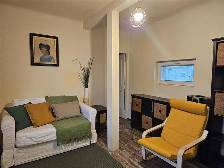 2 Camere | Universitate | Metrou Aproape | Ideal pentru Tineri | AC - 1