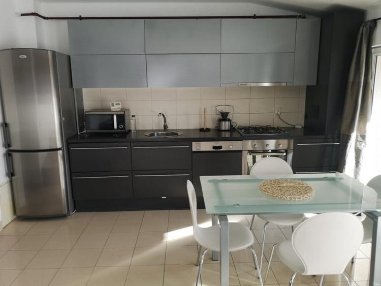 Apartament cu 2 camere semidecomandat în Florești — fotografia 1