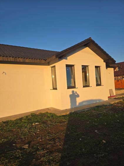 Casă cu 4 camere în Sântandrei