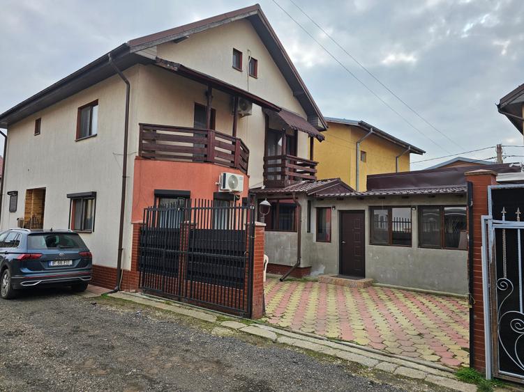Casă individuală cu 6 camere cu Canalizare în Chiajna
