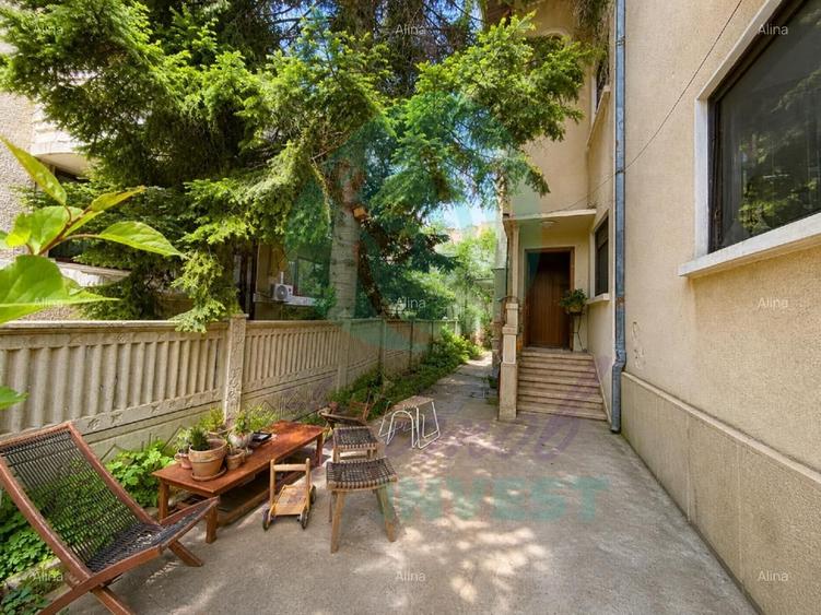 Apartament cu 4 camere circular, mobilat în Calea Călărașilor