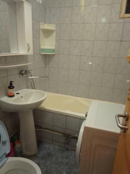 Apartament cu 2 camere nedecomandat în Foeni