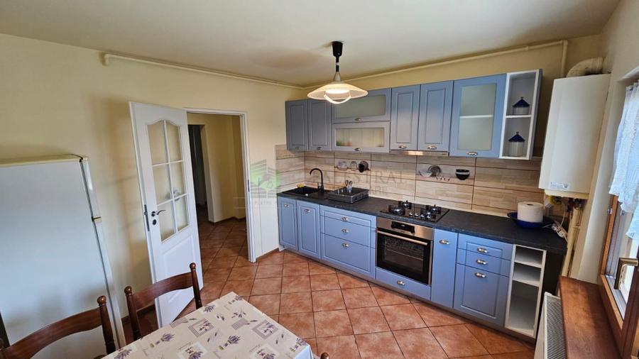 Apartament 3 camere Racadau-intrare,mobilat-utilat,550 Euro - 2
