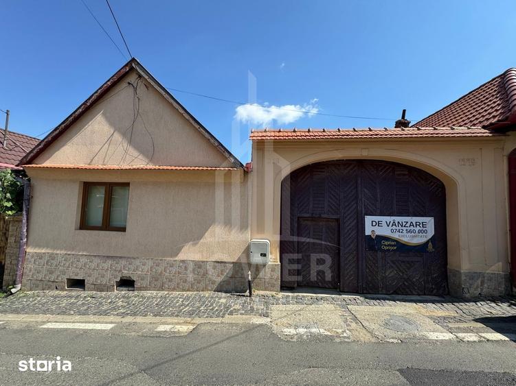 Casă cu 2 camere cu Teren 165 Mp în Rășinari
