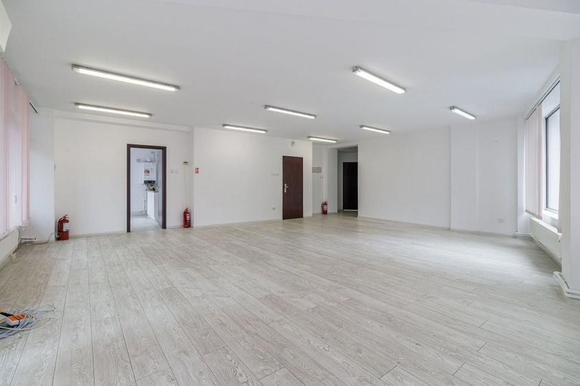 Spațiu comercial, de 107 mp, în Nerva Traian