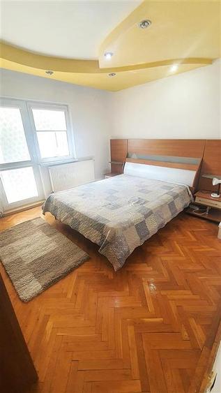 Apartament cu 3 camere decomandat, mobilat în Unirii Sud